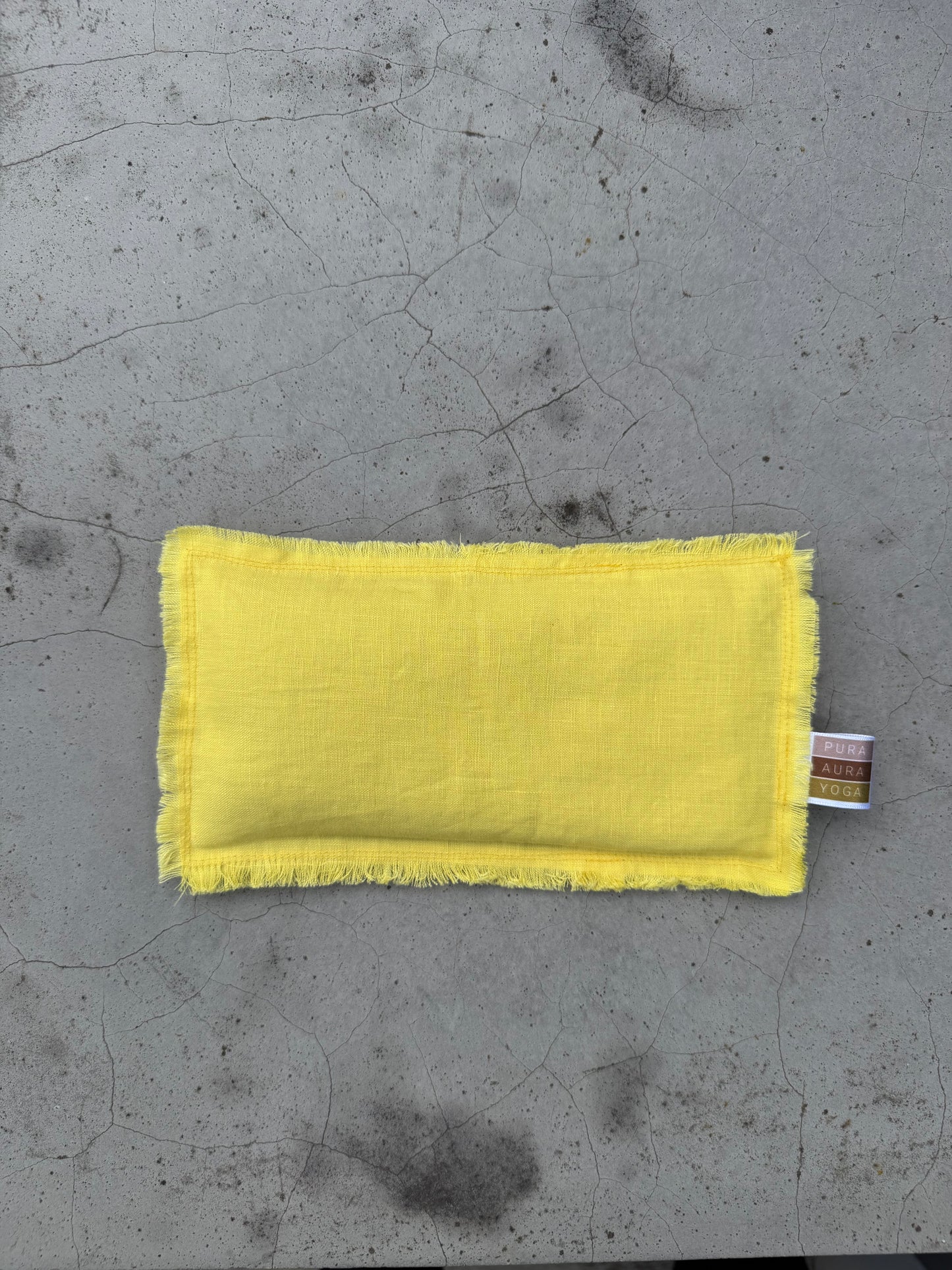 Aromatherapy Eye Pillow -Daisy raw edge