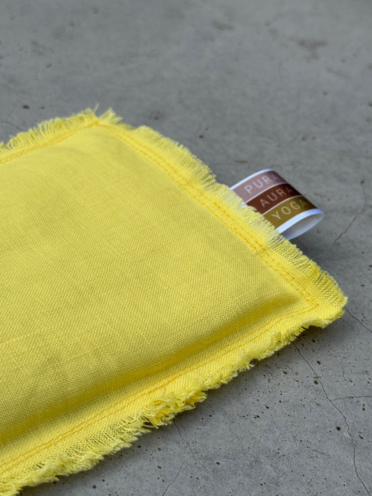 Aromatherapy Eye Pillow -Daisy raw edge